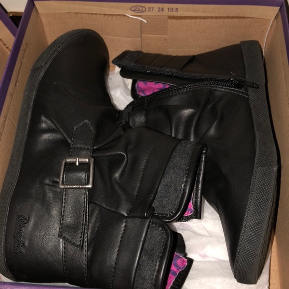 Booties - Picture 3 of 3